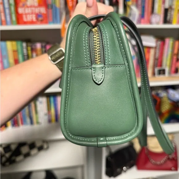 Coach Green Swing Zip - Picture 6 of 10